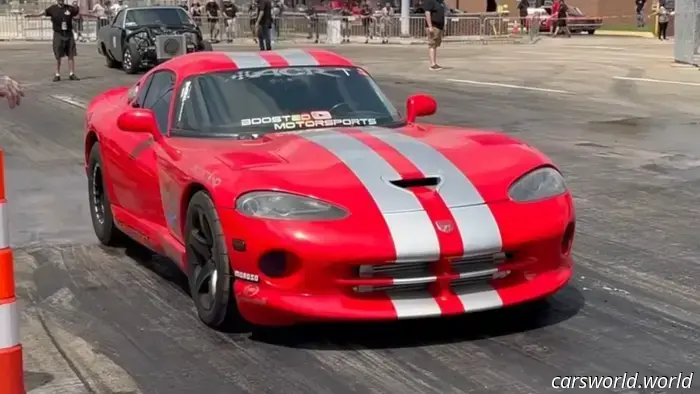 Hurricane I6-Swapped Dodge Viper Loses 4 Cylinders but Gains Over 400 HP