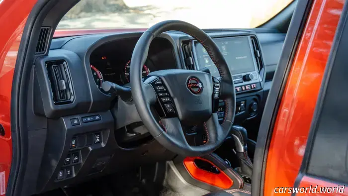 Revisión del Nissan Frontier Pro-4X 2025: Es Mejor Porque es Peor