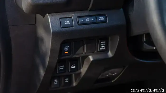 Revisión del Nissan Frontier Pro-4X 2025: Es Mejor Porque es Peor