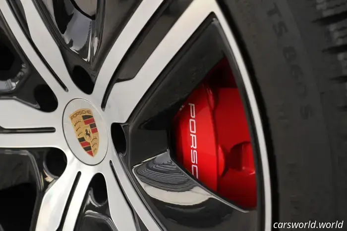 Revisión del Porsche Macan Turbo EV 2025: El Anti-Tesla