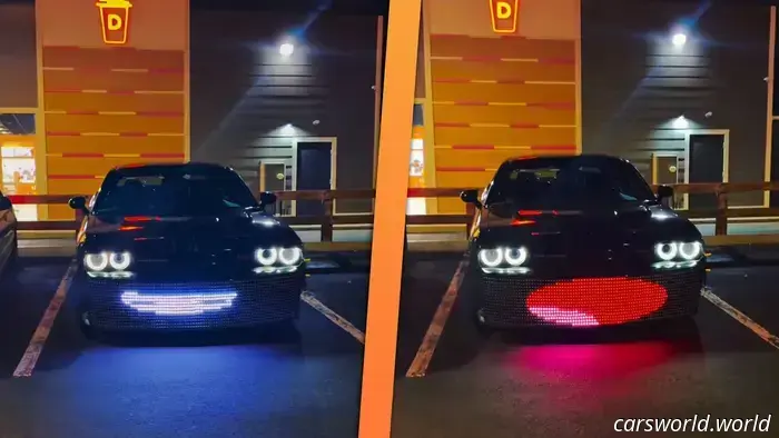 Dodge Challenger con canto LED Grille Mouth mostra che si stanno evolvendo