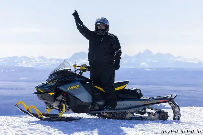 Andar En Moto De Nieve Por Yellowstone Es Difícil, Pero Vale La Pena Congelarse