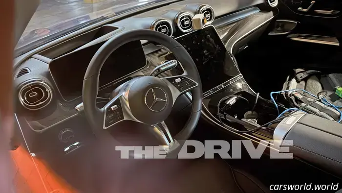 Spied: Mercedes abbandona il fastidioso volante a doppio raggio nella nuova Classe C