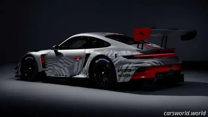 Le nuove 911 da pista di Porsche nascondono tecnologia sorprendente dietro forme familiari | Carscoops