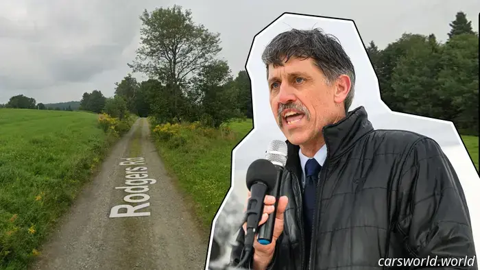 El Vicegobernador de un Estado Está Tratando de Tomar una Vía Pública como Su Propia Entrada Privada