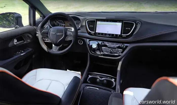 Chrysler Pacifica Grizzly Peak — четырёхместный минивэн на 31-дюймовых шинах