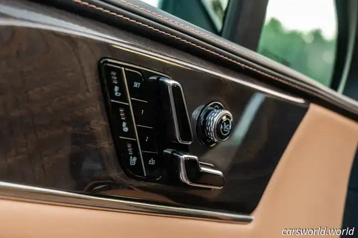 Recensione della Cadillac Escalade IQ 2025: Stabilire un nuovo standard