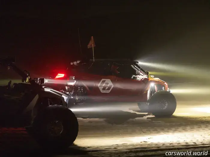 Questo nuovo gadget ti permette di orientare le luci fuoristrada dal sedile del conducente.