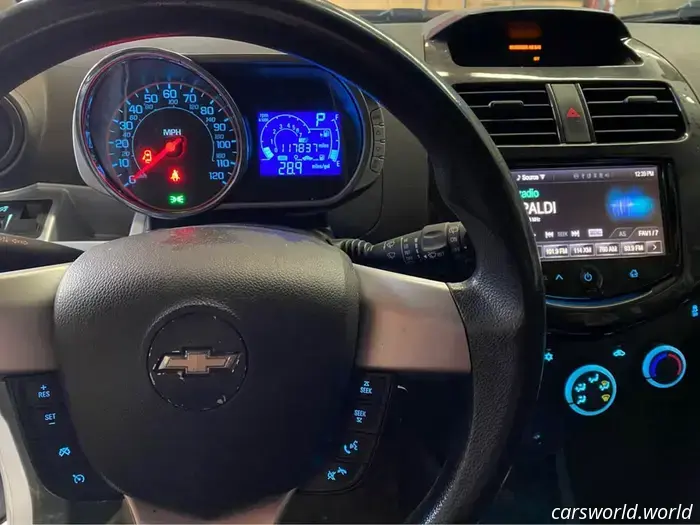 Soy el Comprador Objetivo de Este Carro de Reparto de Pizzas Domino's Con Calentador Incorporado