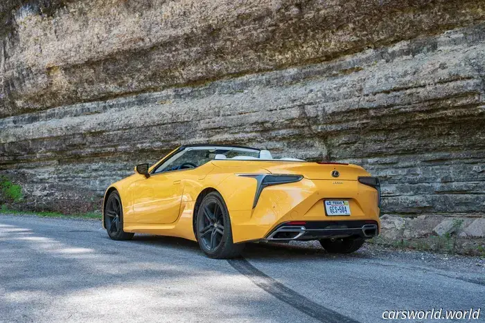 Recensione della Lexus LC 500 Convertibile 2025: Incontra i Tuoi Eroi
