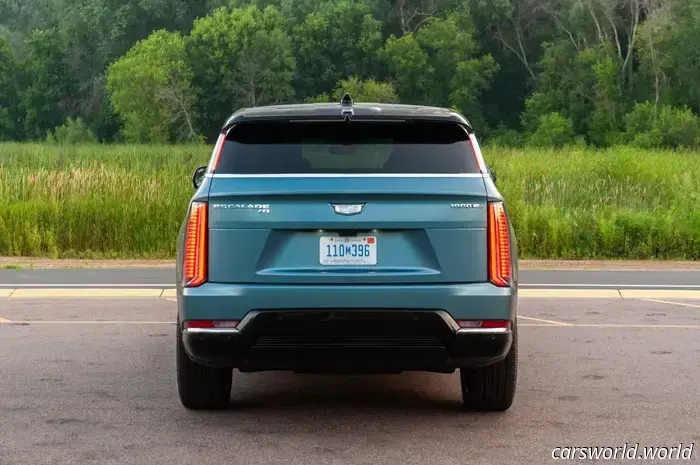 Recensione della Cadillac Escalade IQ 2025: Stabilire un nuovo standard