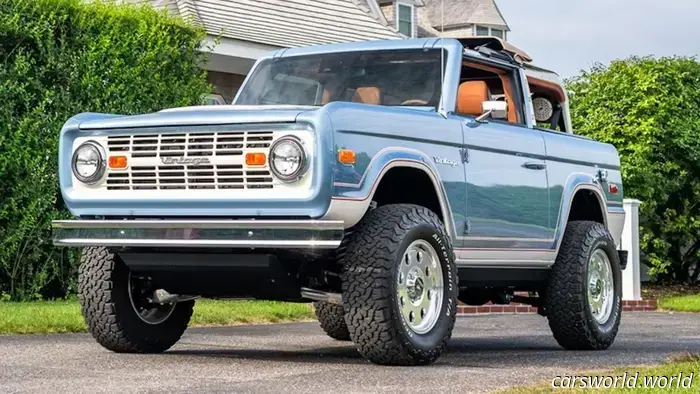 Кастом‑мастерская, использовавшая название «Bronco» без разрешения, была вынуждена сменить название после того, как Ford подал в суд.