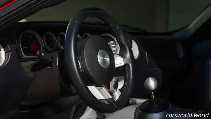 Puoi comprare la Ford GT del 2005 di Paul Walker.