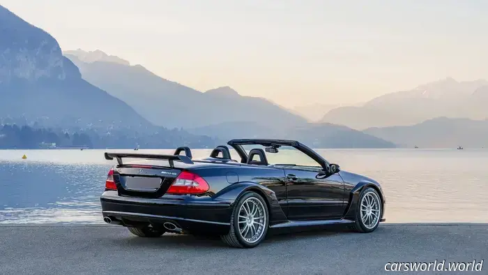 Solo Se Fabricaron 80 Descapotables Mercedes CLK DTM, y Ahora Uno está a la Venta