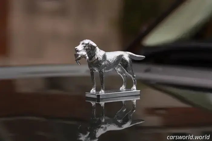 Il Range Rover sovralimentato della regina Elisabetta II è in vendita.