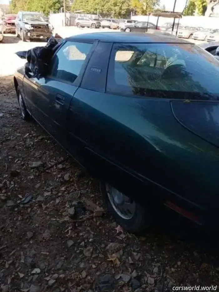 Este GM EV1 ultra raro se acaba de vender por 104.000 dólares en una subasta aleatoria de vehículos incautados.