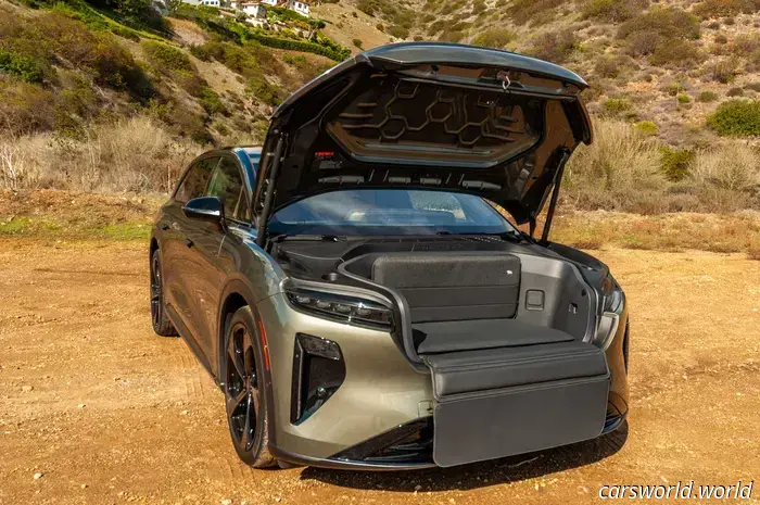 Recensione della Lucid Gravity 2026: la migliore auto a tre file da guidare che si possa comprare