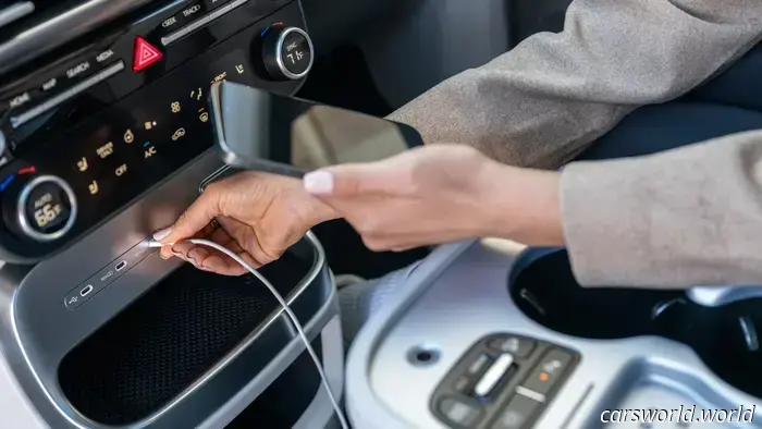 Hyundai's design chief states that analog car interiors will make a comeback in 1 to 2 model generations.