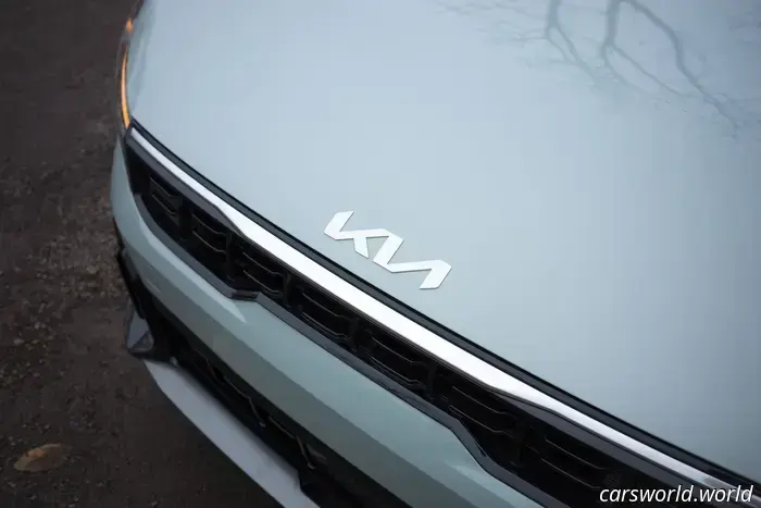 2025 Kia K4 Review: The Honda Civic Tailored for Android Enthusiasts