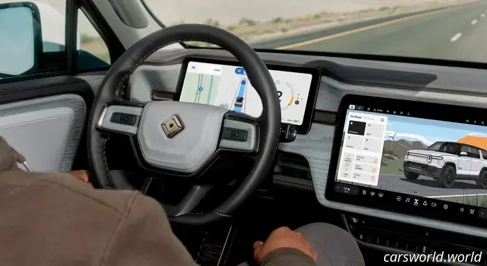 Функция вождения без рук у Rivian станет лучше на 2 492%.