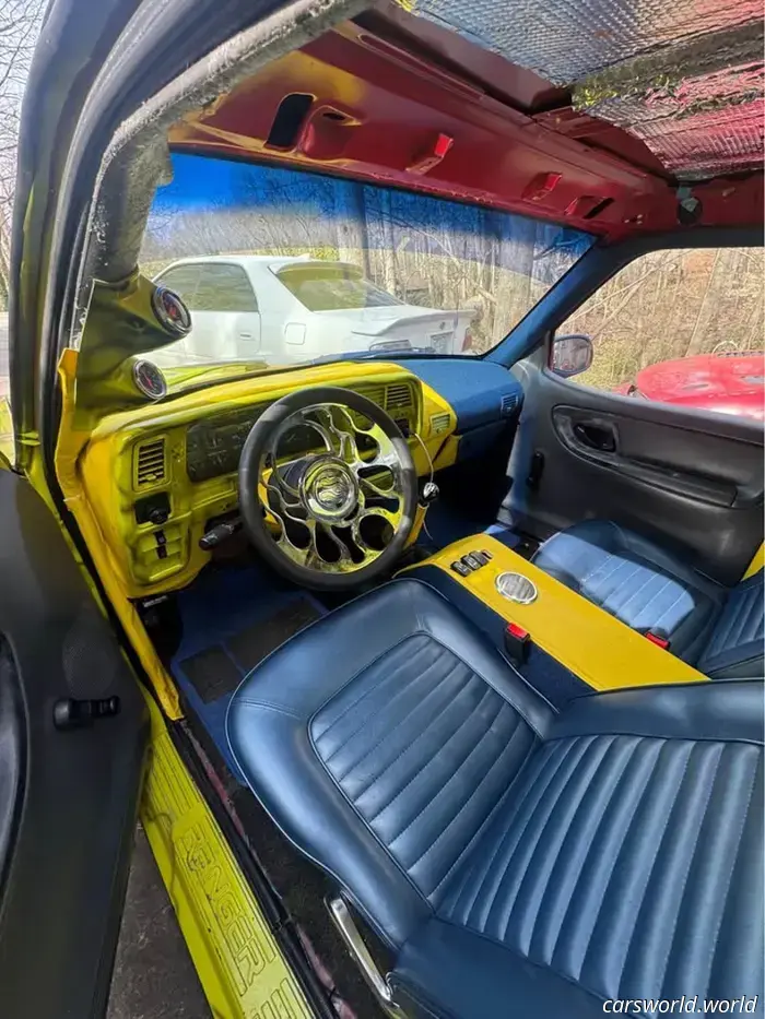 El Ford Ranger De Seis Ruedas Golpeado A La Venta Parece una Carroza De Desfile Flavortown