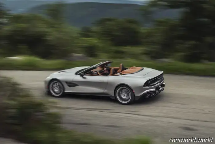 Revisión del Aston Martin Vanquish Volante 2026: Como montar en un Pegaso