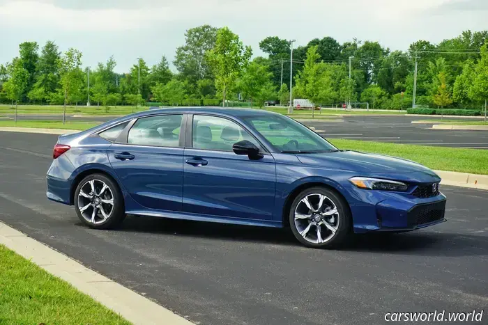 I drove a 2025 Honda Civic Hybrid for two months and effortlessly achieved 51 MPG.