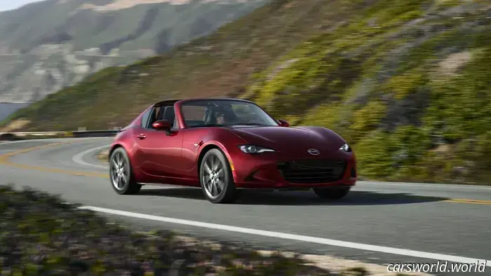 Un Nissan Z de 400 HP Ahora Cuesta Menos Que un Mazda MX - 5 Miata