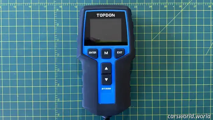 Tester per batterie e sistemi di ricarica Topdon BT200: Recensione diretta