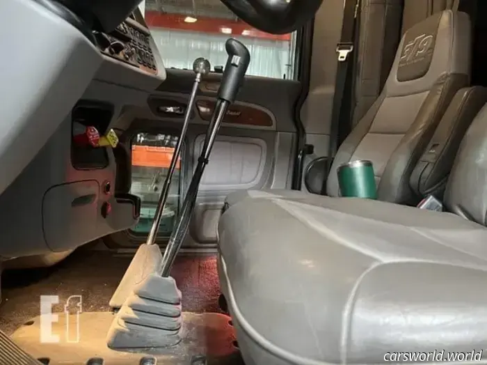Questo Peterbilt di 18 anni è stato venduto per 280.000 dollari, e probabilmente è un segno di ciò che verrà.