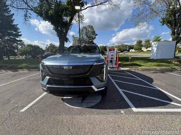 Recensione della Cadillac Escalade IQ 2025: Stabilire un nuovo standard