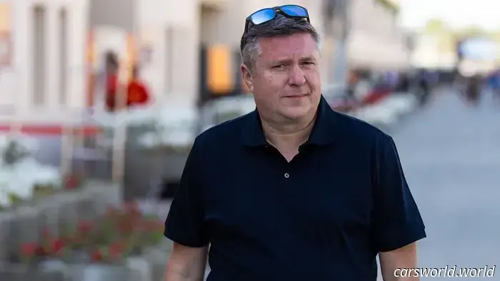 Dallo spegnersi dei semafori all'ultimo giro: un'intervista esclusiva a 'Crofty', la voce della F1