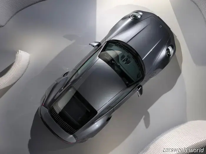 La Porsche 911 Turbo S del 2026 diventa ibrida con 701 CV e raggiunge i 60 mph in 2,4 secondi.