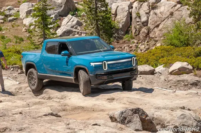 Prova su strada della Rivian R1T Quad 2026: Quando troppo è semplicemente abbastanza