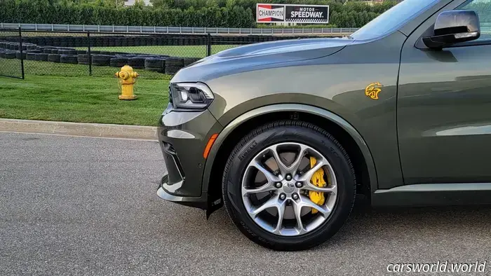 Dodge не торопится «взломать» свои бестселлеры — и на то есть причина.
