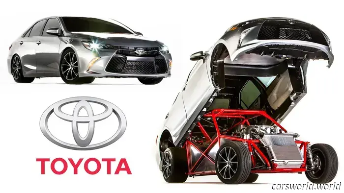 El último Toyota Camry Sleeper V8 de Toyota sigue siendo una de las Mejores Construcciones de fábrica