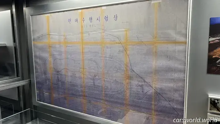 Dentro del Buque de Carga de 650 Pies de Hyundai Atracado en la Fábrica de Automóviles Más Grande del Mundo