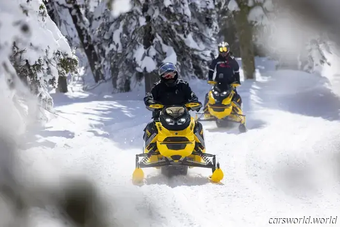 Andar En Moto De Nieve Por Yellowstone Es Difícil, Pero Vale La Pena Congelarse