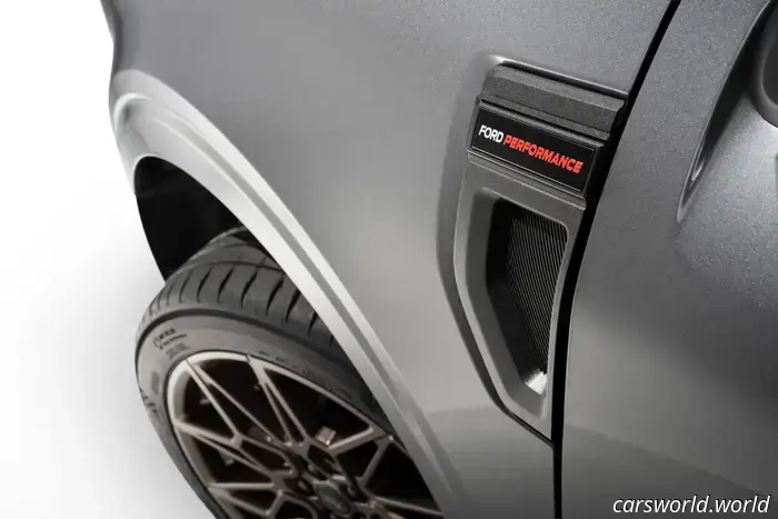 Ford планирует продавать этот апгрейд стрит-трака Maverick мощностью 300 л.с. с более крупным турбокомпрессором