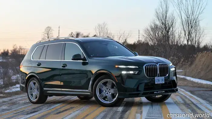 Revisión del BMW Alpina XB7 2025: Un SUV llamativo para adultos