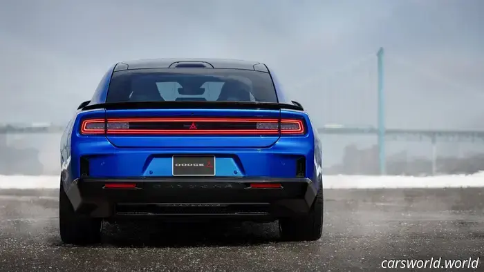El Mercado Dicta Que el Dodge Charger EV de 496 HP Vale Menos Que un EcoBoost Mustang