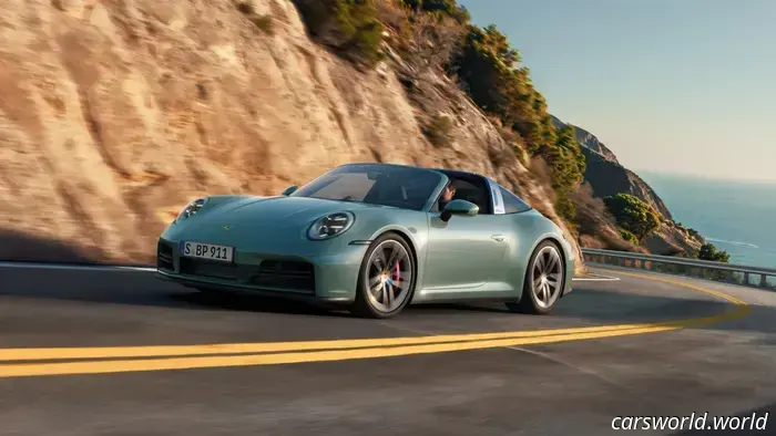 Porsche 911 4S regresa con 473 HP y sin transmisión manual