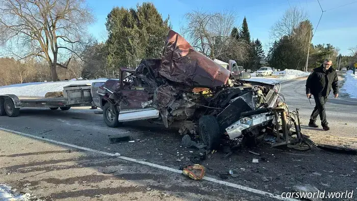 School Bus Easily Handles High-Speed Rear Collision As If It Were Built For It