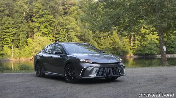 Quasi la metà di tutte le Toyota vendute lo scorso anno aveva un motore elettrico.