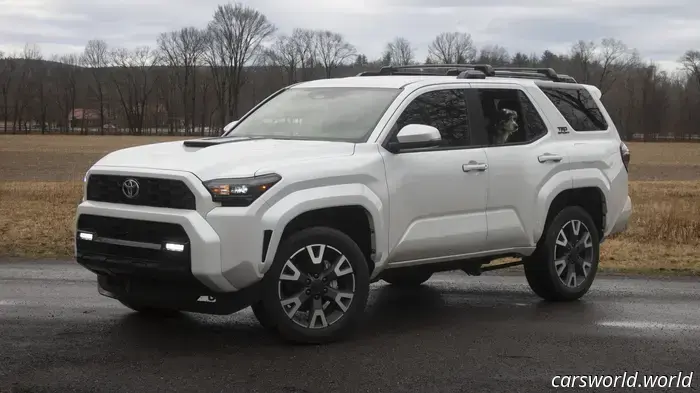 Recensione Toyota 4Runner TRD Sport 2025: specifiche migliori, vibrazioni più deboli